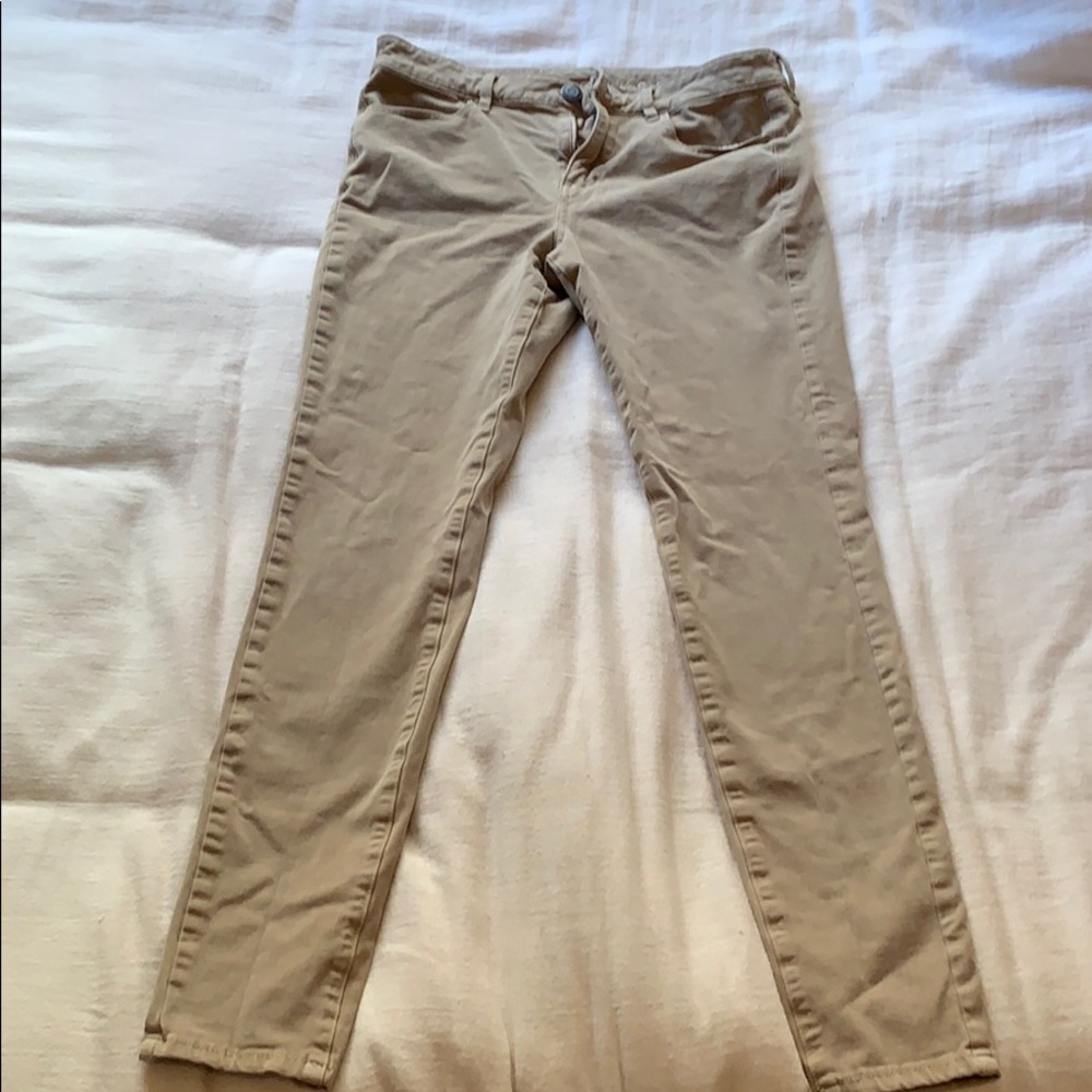 Khaki skinny high-rise jeggings. Brand new!!